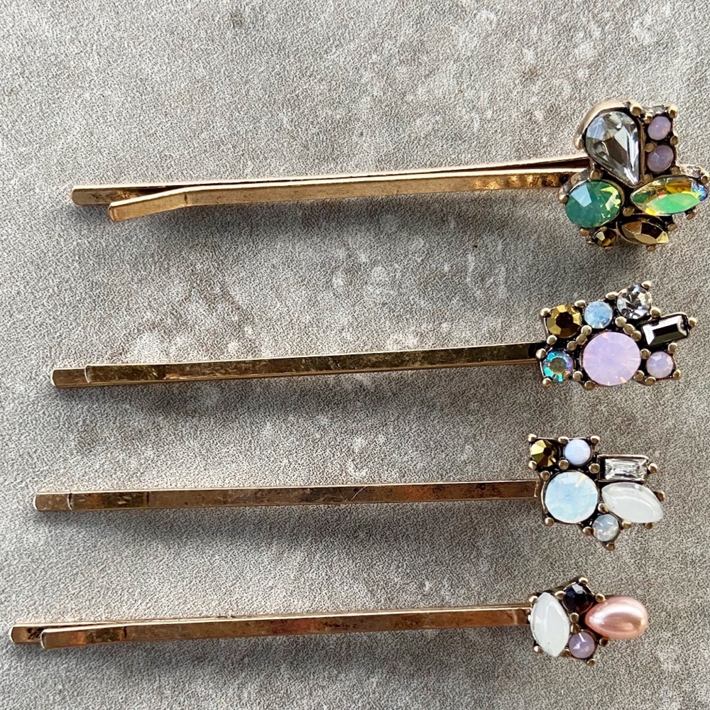 Vintage pink and green embellished hair pins - Picture 4 of 8